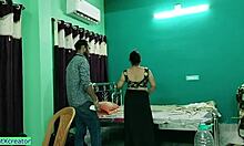 Niegrzeczny chłopak dostaje niespodziankę od swojej seksownej sprzątaczki w seksie hindi